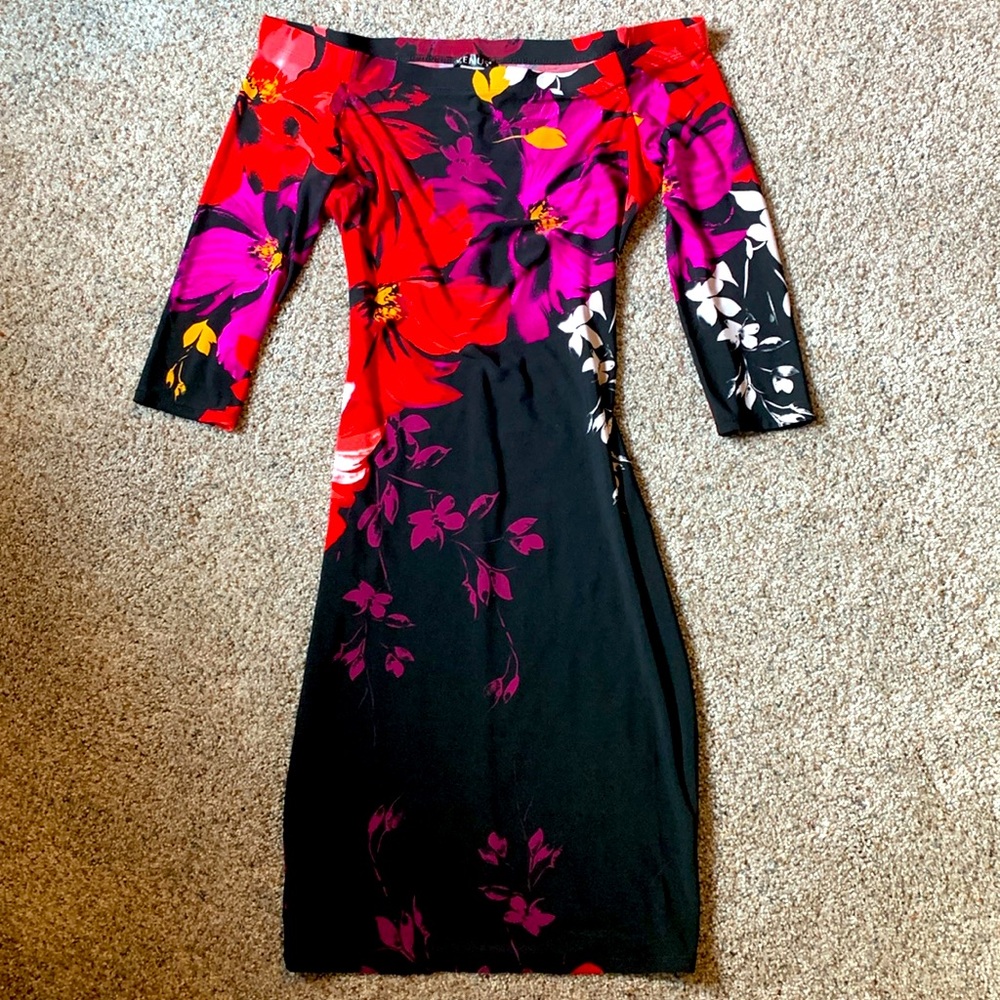 VENUS Curve Hugging Floral Dress.